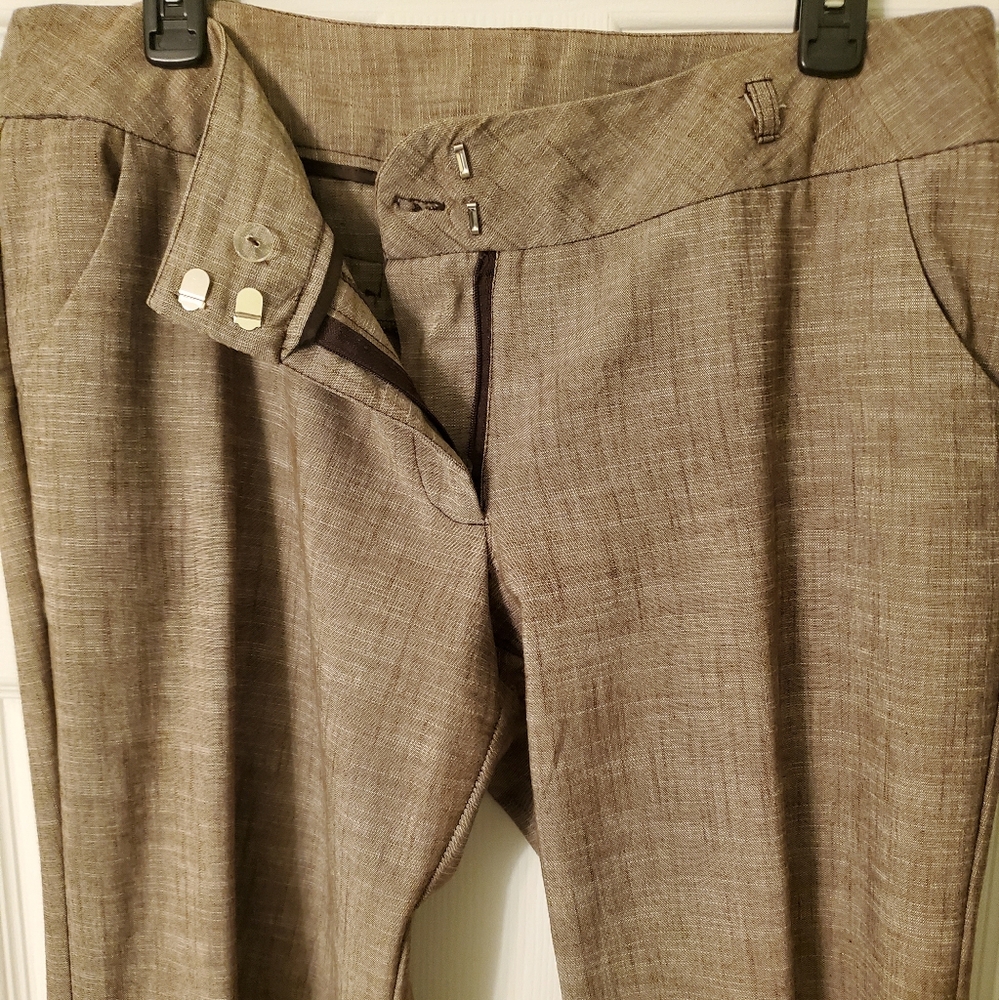 Women's Classic Tan Pants